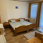 Global Apartmanhaz 3*