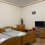 Bed & Breakfast Global Apartmanhaz 3*