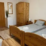 Bed & Breakfast Global Apartmanhaz Vonyarcvashegy