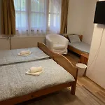 Bed & Breakfast Global Apartmanhaz 3*