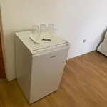 Global Apartmanhaz Bed & Breakfast Vonyarcvashegy