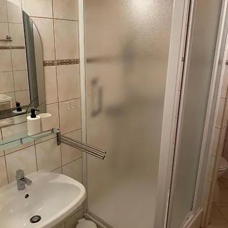 Panzió Global
