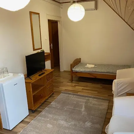 Global Apartmanhaz